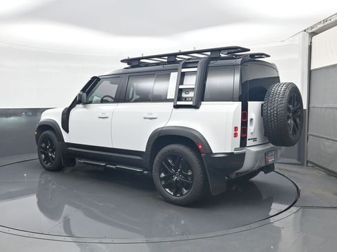 Used 2020 Land Rover Defender 110 HSE image 5