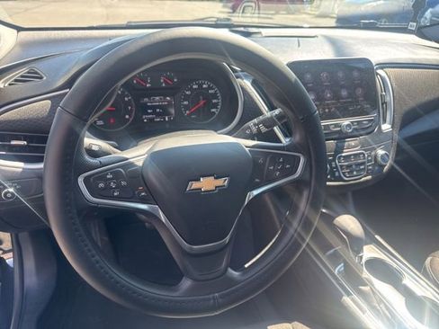 Used 2023 Chevrolet Malibu LT FWD image 7