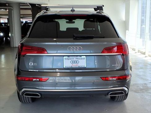 Certified 2023 Audi Q5 2.0T Premium w/ Convenience Package AWD/4WD image 5