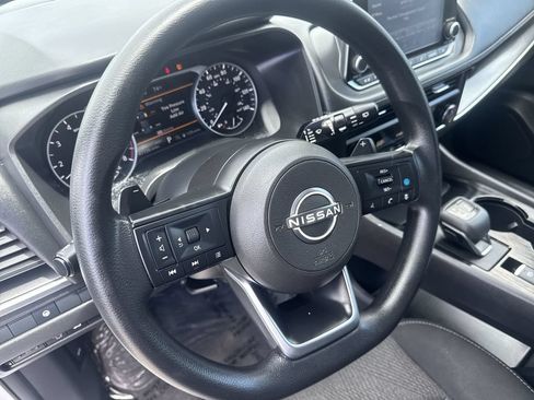 Used 2024 Nissan Rogue SV AWD/4WD image 11