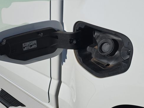 Used 2022 GMC Canyon Elevation w/ Trailering Package image 14