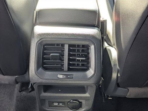 Used 2024 Volkswagen Tiguan SE R-Line FWD image 18