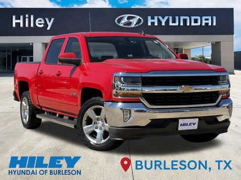 Used 2018 Chevrolet Silverado 1500 LT w/ Texas Edition image 2