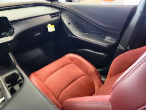 New 2026 Dodge Charger R/T AWD/4WD image 17