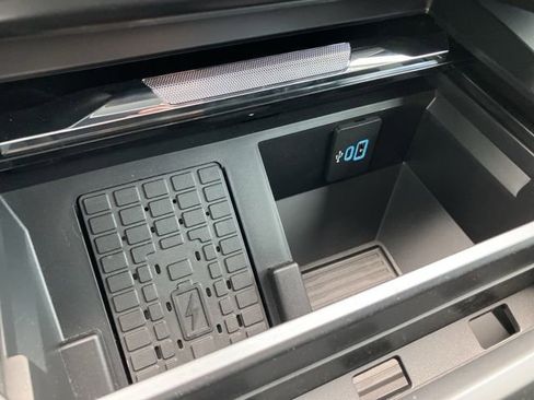 New 2025 Ford F250 Lariat w/ Lariat Ultimate Package image 32