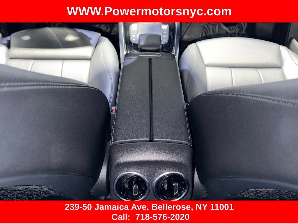 Used 2021 Mercedes-Benz GLA 250 4MATIC w/ Premium Package image 31