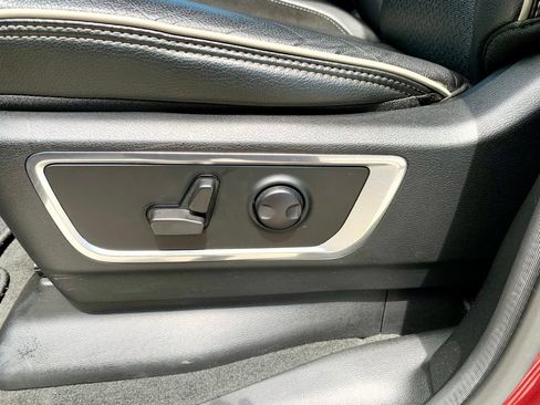 Used 2022 RAM 1500 Laramie RWD image 43