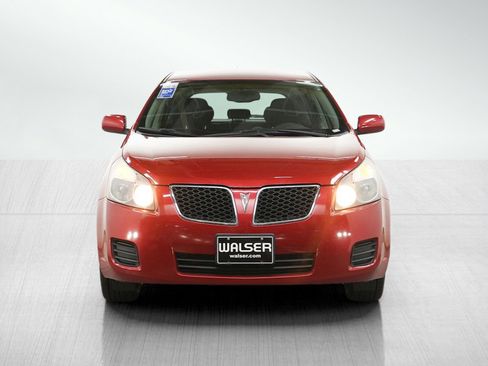 Used 2009 Pontiac Vibe w/ Preferred Package FWD image 8