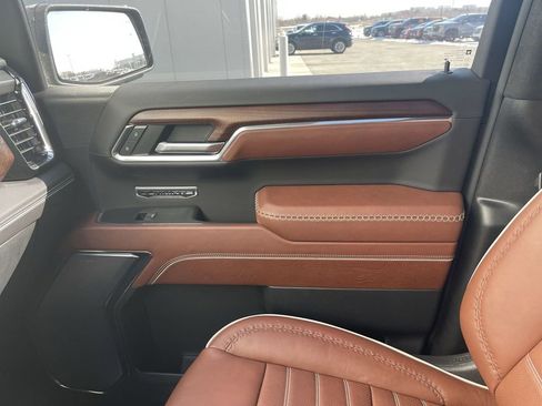 Used 2023 GMC Sierra 1500 Denali Ultimate image 21