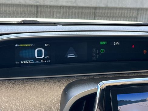 Used 2020 Toyota Prius Prime XLE image 24