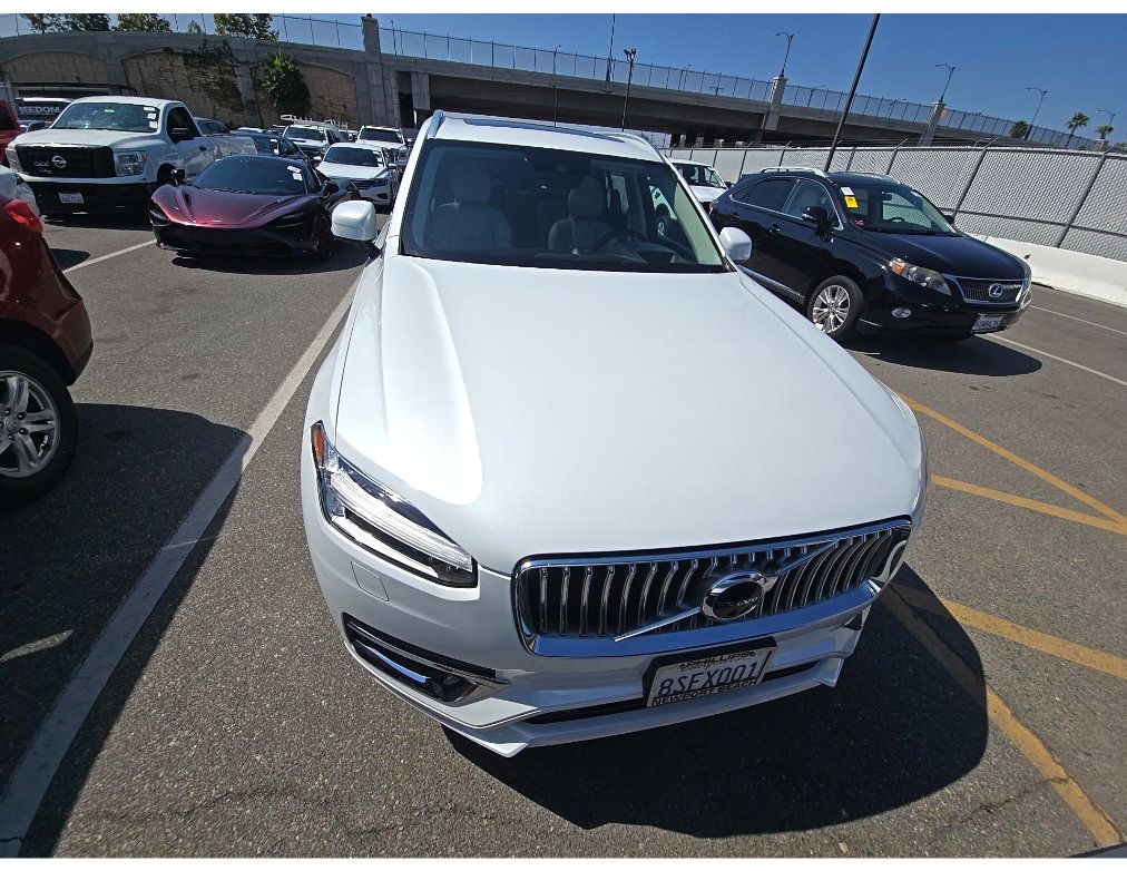 Used 2020 Volvo XC90 T8 Inscription AWD/4WD image 3