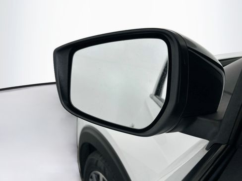 Used 2024 Nissan Kicks SR FWD image 16