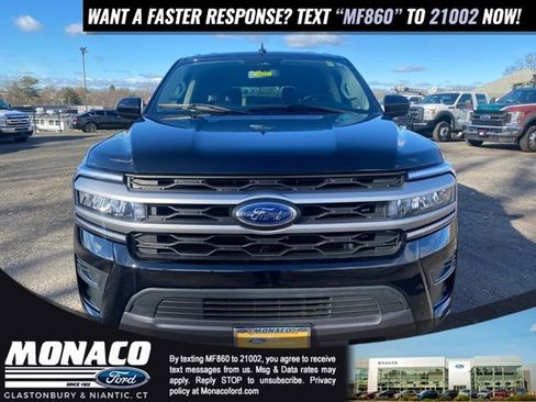 Certified 2023 Ford Expedition XLT image 3