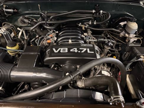 Used 2006 Toyota Sequoia SR5 image 40