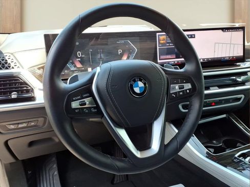 Used 2024 BMW X5 sDrive40i w/ Parking Assistance Package RWD image 3