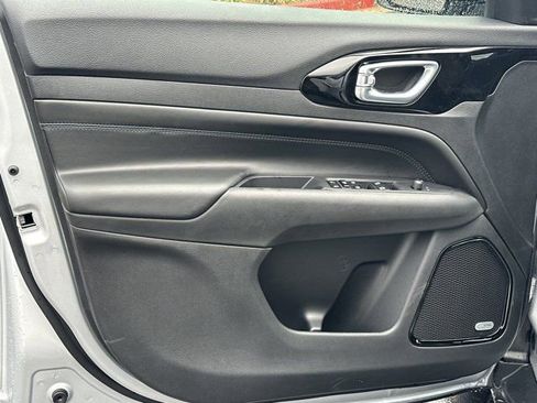 New 2026 Jeep Compass Limited image 11