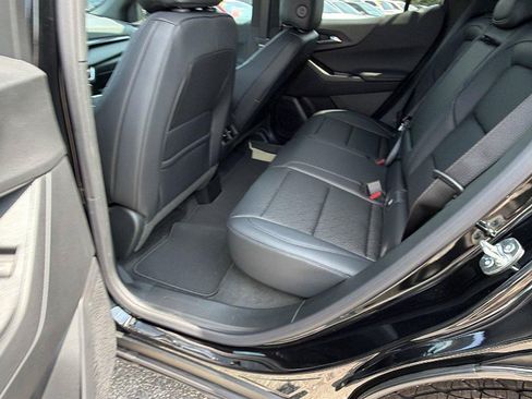 New 2027 Chevrolet Equinox LT w/ Convenience Package II FWD image 19