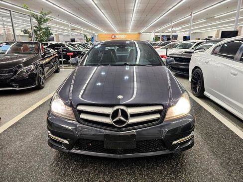 Used 2013 Mercedes-Benz C 250 2dr Cpe C 250 RWD image 2