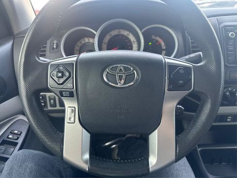 Used 2015 Toyota Tacoma PreRunner w/ Convenience Package RWD image 14