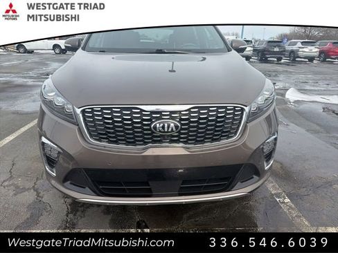 Used 2019 Kia Sorento SX image 2
