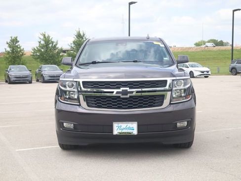 Used 2018 Chevrolet Tahoe LT w/ Luxury Package AWD/4WD image 2