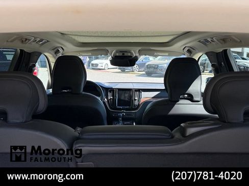 Used 2021 Volvo XC60 T6 Momentum w/ Premium Package AWD/4WD image 18