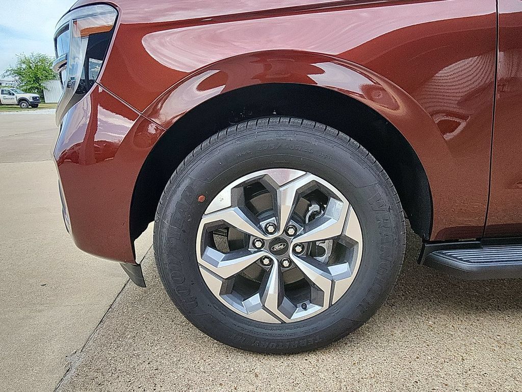 New 2027 Ford Expedition Max Active RWD image 14