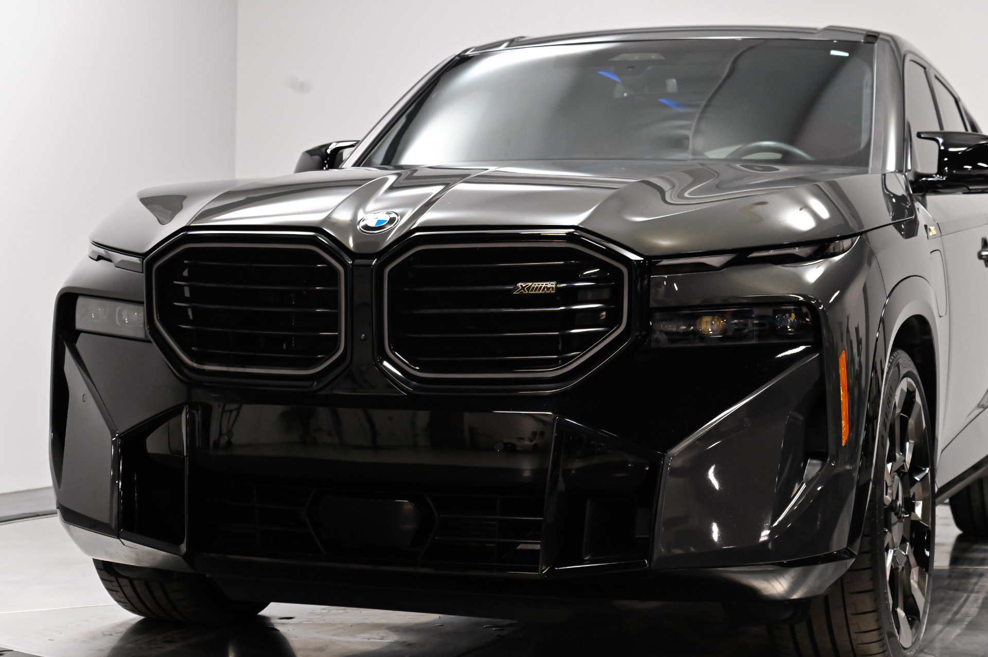 Used 2023 BMW XM AWD/4WD image 42