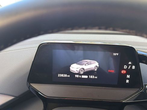 Certified 2024 Volkswagen ID.4 2WD image 17