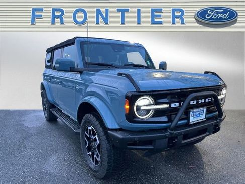 Used 2021 Ford Bronco Outer Banks image 1