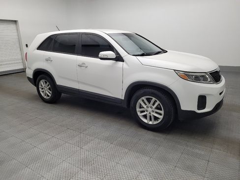 Used 2015 Kia Sorento LX FWD image 11