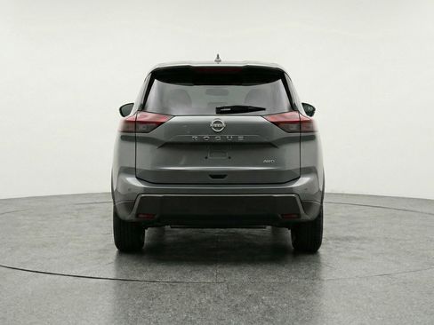 Used 2025 Nissan Rogue SV image 7