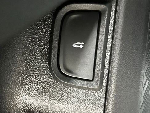 New 2026 Chevrolet Equinox RS w/ Convenience Package III AWD/4WD image 15