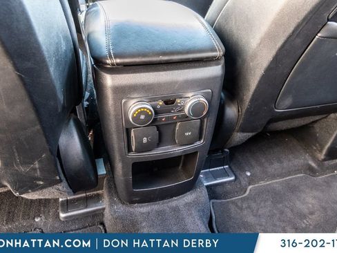 Used 2020 Ford Explorer XLT w/ Equipment Group 202A AWD/4WD image 23