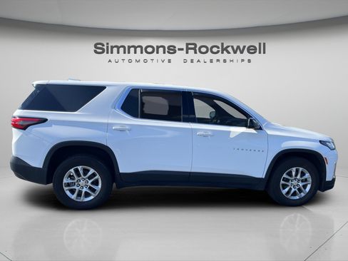 Used 2023 Chevrolet Traverse LS AWD/4WD image 6