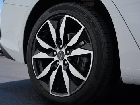 Used 2020 Chevrolet Malibu RS FWD image 30