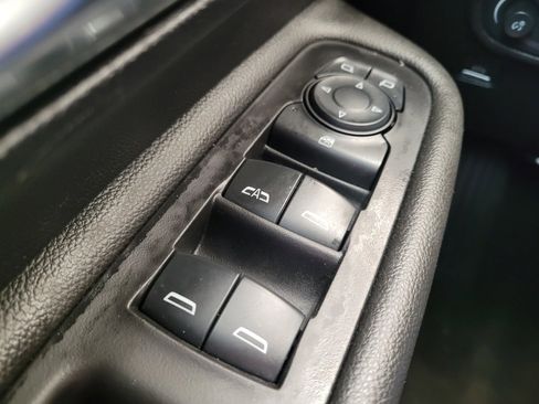 Used 2024 GMC Terrain SLE AWD/4WD image 27