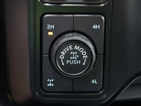 Used 2025 Ford F250 Lariat w/ Lariat Ultimate Package AWD/4WD image 16