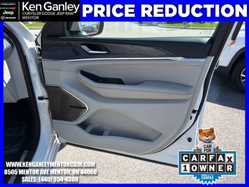 Used 2023 Jeep Grand Cherokee L Overland w/ Advanced Protech Group III AWD/4WD image 23