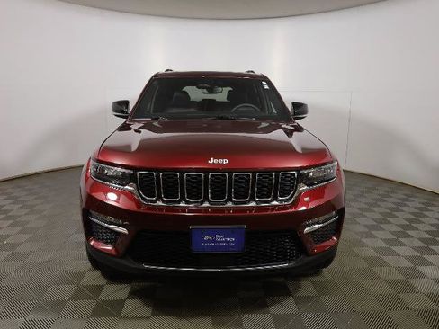 Used 2024 Jeep Grand Cherokee Limited AWD/4WD image 3