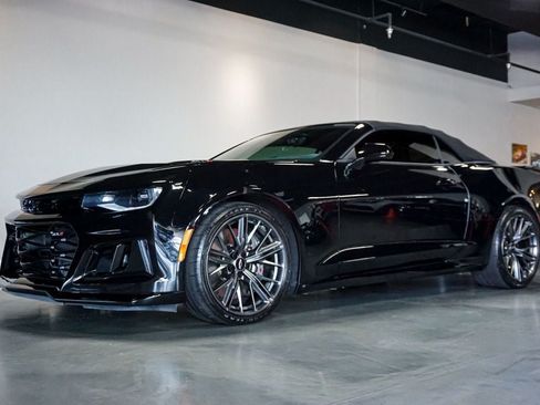 Used 2024 Chevrolet Camaro ZL1 RWD image 3