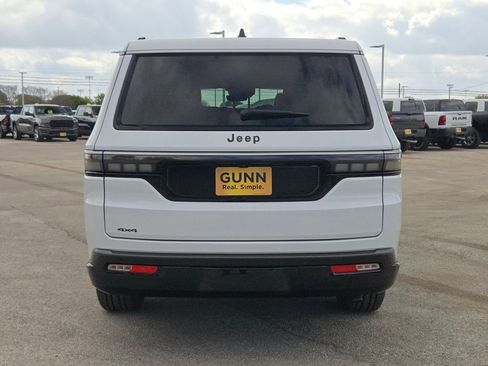 New 2026 Jeep Grand Wagoneer L 4WD image 4