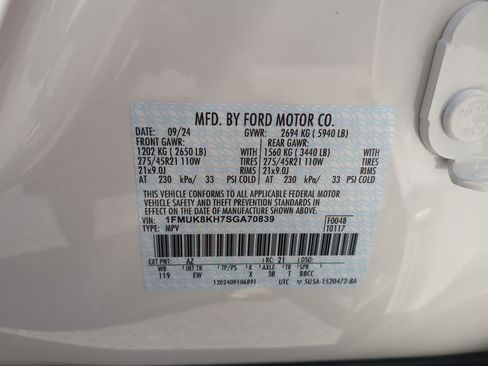 Certified 2025 Ford Explorer ST-Line w/ Premium Package image 29