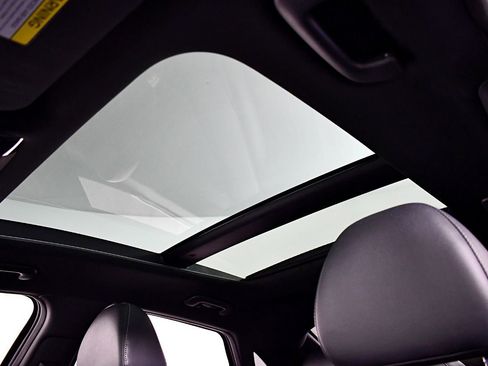 Used 2023 Kia K5 GT-Line image 37