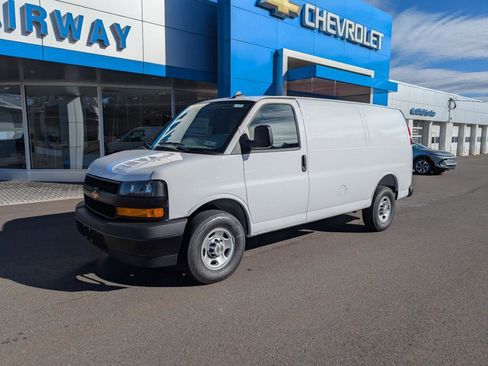 New 2025 Chevrolet Express 3500 WT image 1