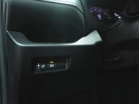 Used 2023 Toyota RAV4 XLE AWD/4WD image 20