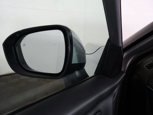 Used 2024 Nissan Rogue SV FWD image 30