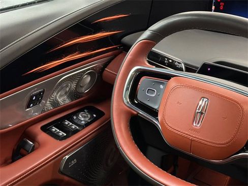 Used 2024 Lincoln Nautilus Black Label w/ Jet Appearance Package (87T) image 22