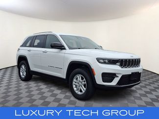 Used 2023 Jeep Grand Cherokee Laredo w/ Luxury Tech Group I AWD/4WD video 1