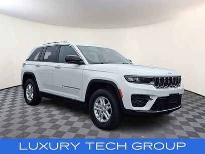 Used 2023 Jeep Grand Cherokee Laredo w/ Luxury Tech Group I